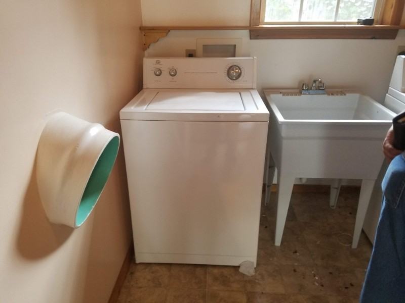 138 Sherwood Dr #B - Photo 4 of 12