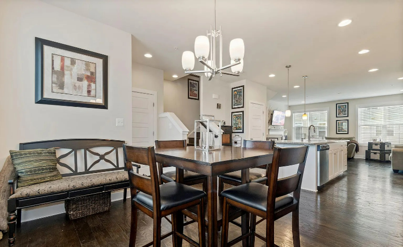 12604 Layhill Rd - Photo 4 of 14