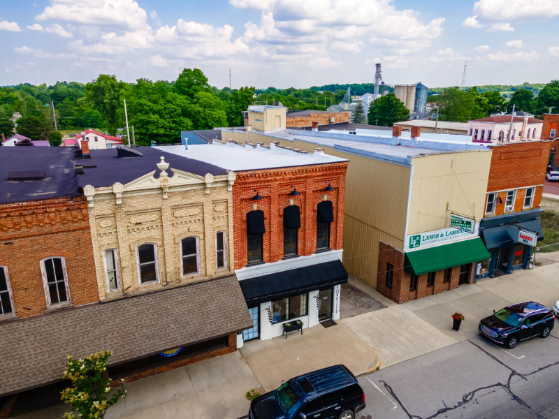 114 N Detroit St - Photo 2 of 5