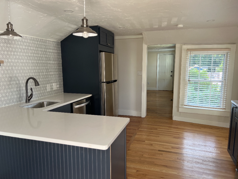 39 Summer St - Photo 3 of 12