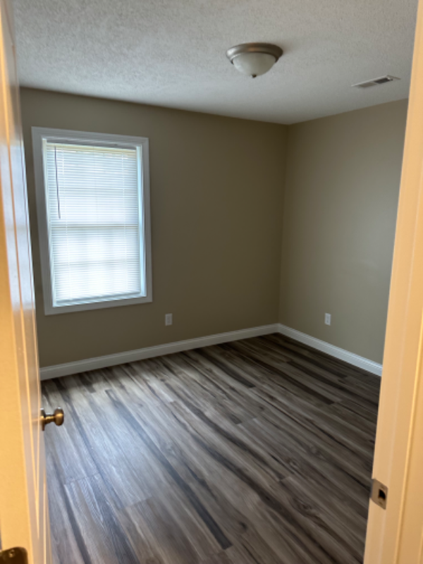 144 Scenic Dr - Photo 6 of 12