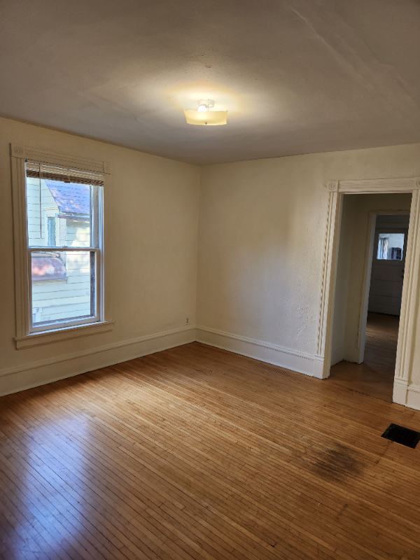 209 W 33rd St #2 - Photo 2 of 7