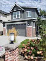 1844 E Knobcone Dr  