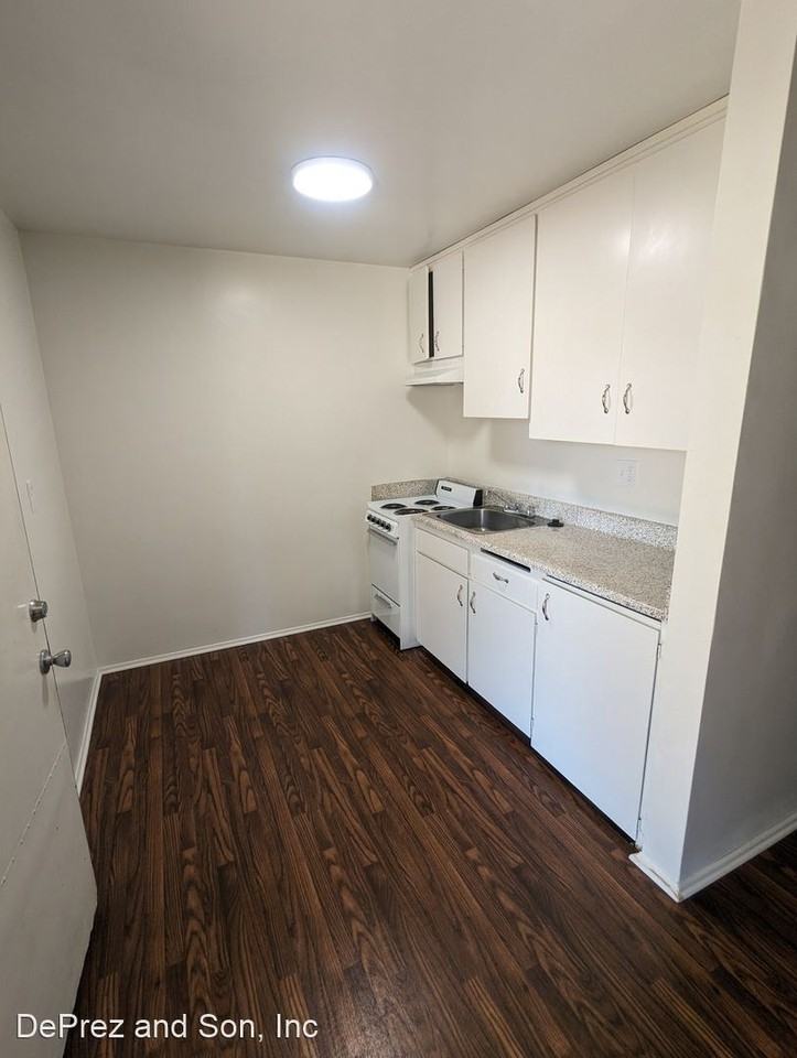 5021 JURUPA AVENUE - Photo 2 of 8