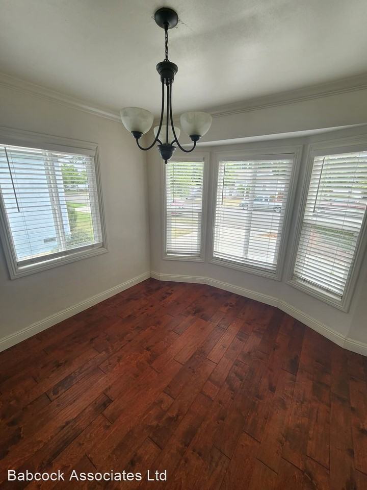 4207 Ostrom Ave - Photo 3 of 21