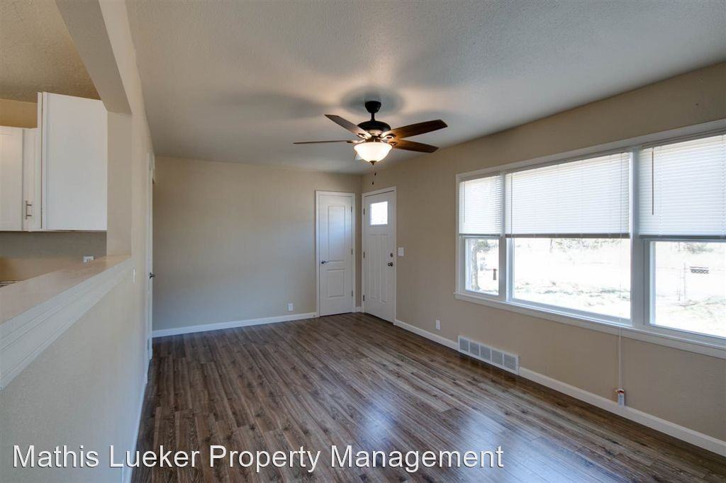 1829 Custer Rd - Photo 2 of 12