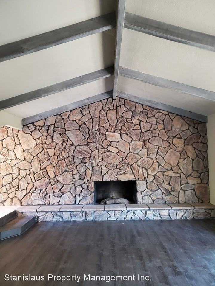 216 Leveland Ln - Photo 3 of 34