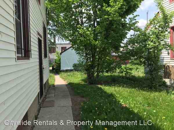 4395 N 26th St - Photo 3 of 11