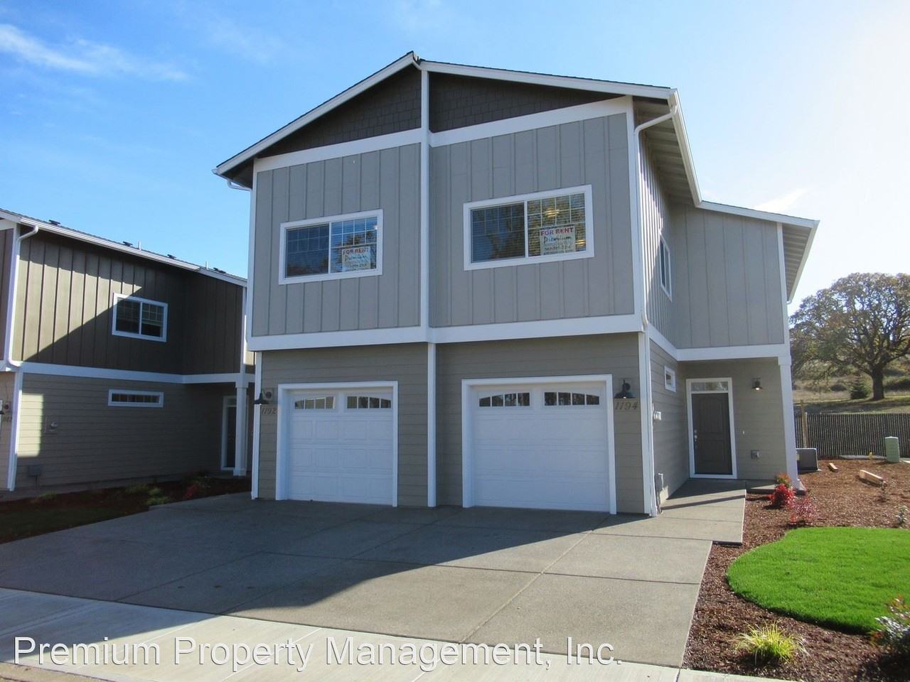 1180 & 1182 Mariel Place S Apartments in South Gateway, Salem, OR 97306