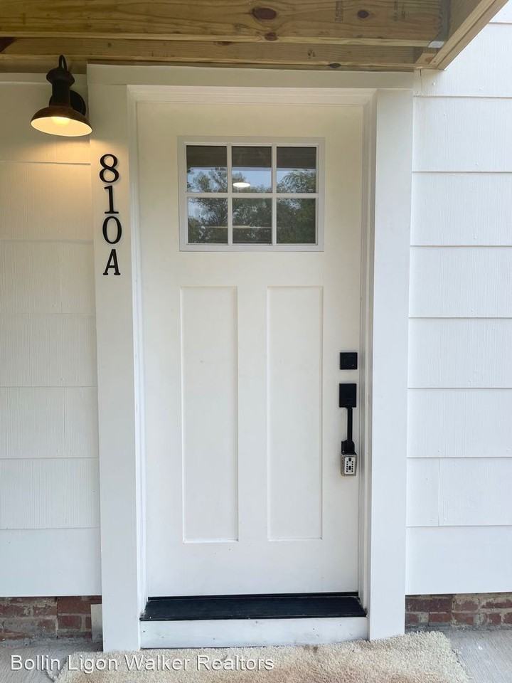 806 Florence Street - Photo 2 of 10