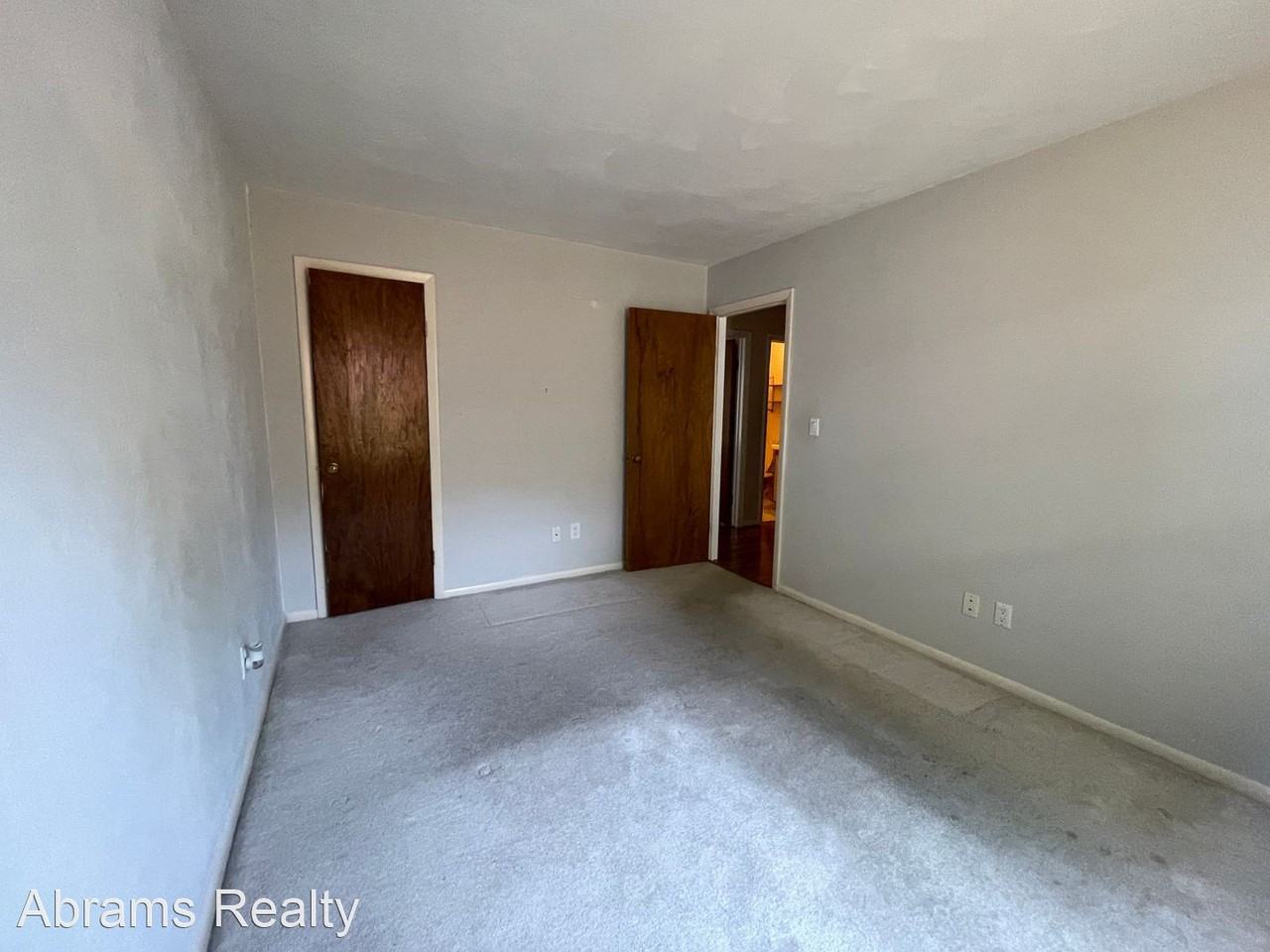 5031 S Cape Henry Ave - Photo 3 of 30