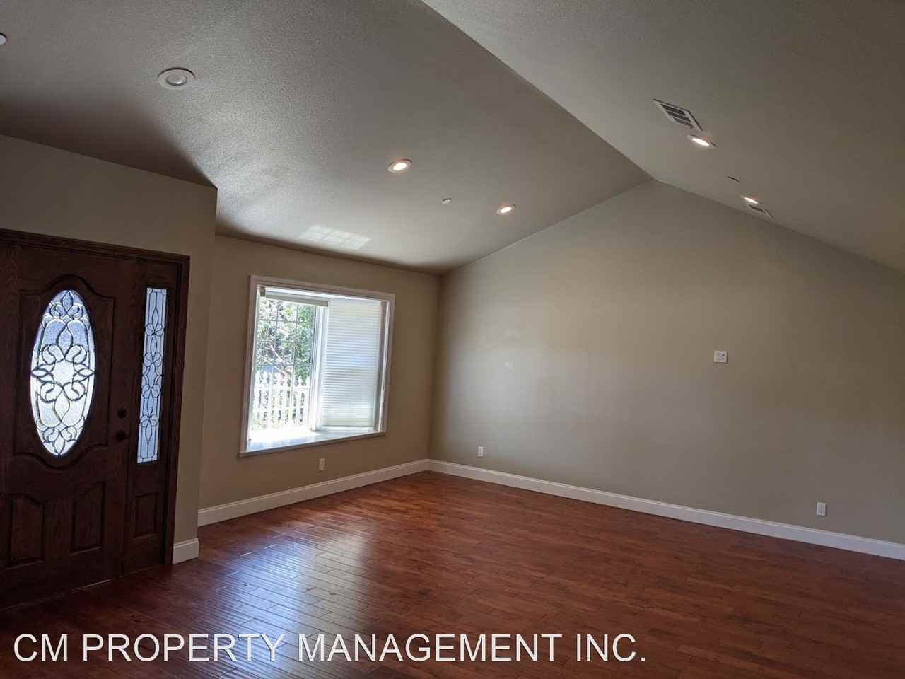 983 Dolores Ave - Photo 3 of 21