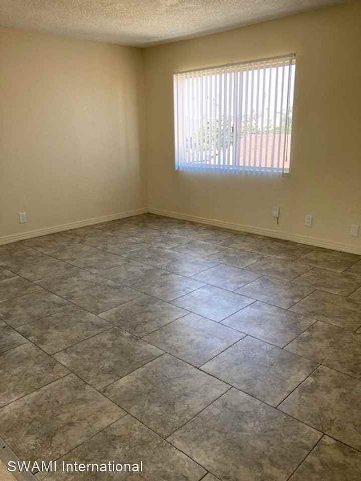 6336 S. Denver Avenue - Photo 2 of 9