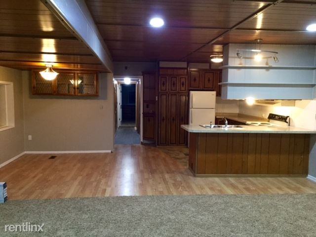 131 N 7th St - Photo 3 of 10