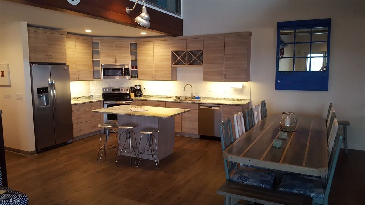 2225 S Shore Dr - Photo 2 of 18