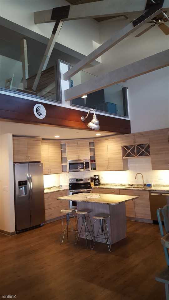 2225 S Shore Dr - Photo 3 of 18