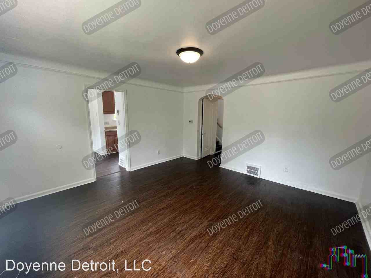 15495 Burt Rd - Photo 3 of 19