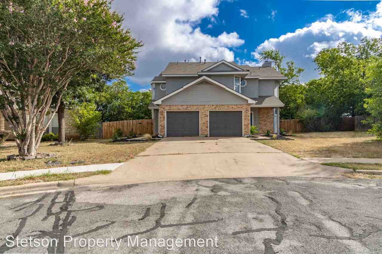 518 Gregory Ct - Photo 2 of 29