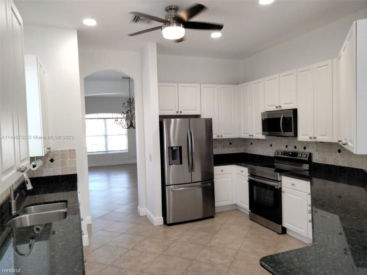 8804 Via Tuscany Dr - Photo 2 of 30