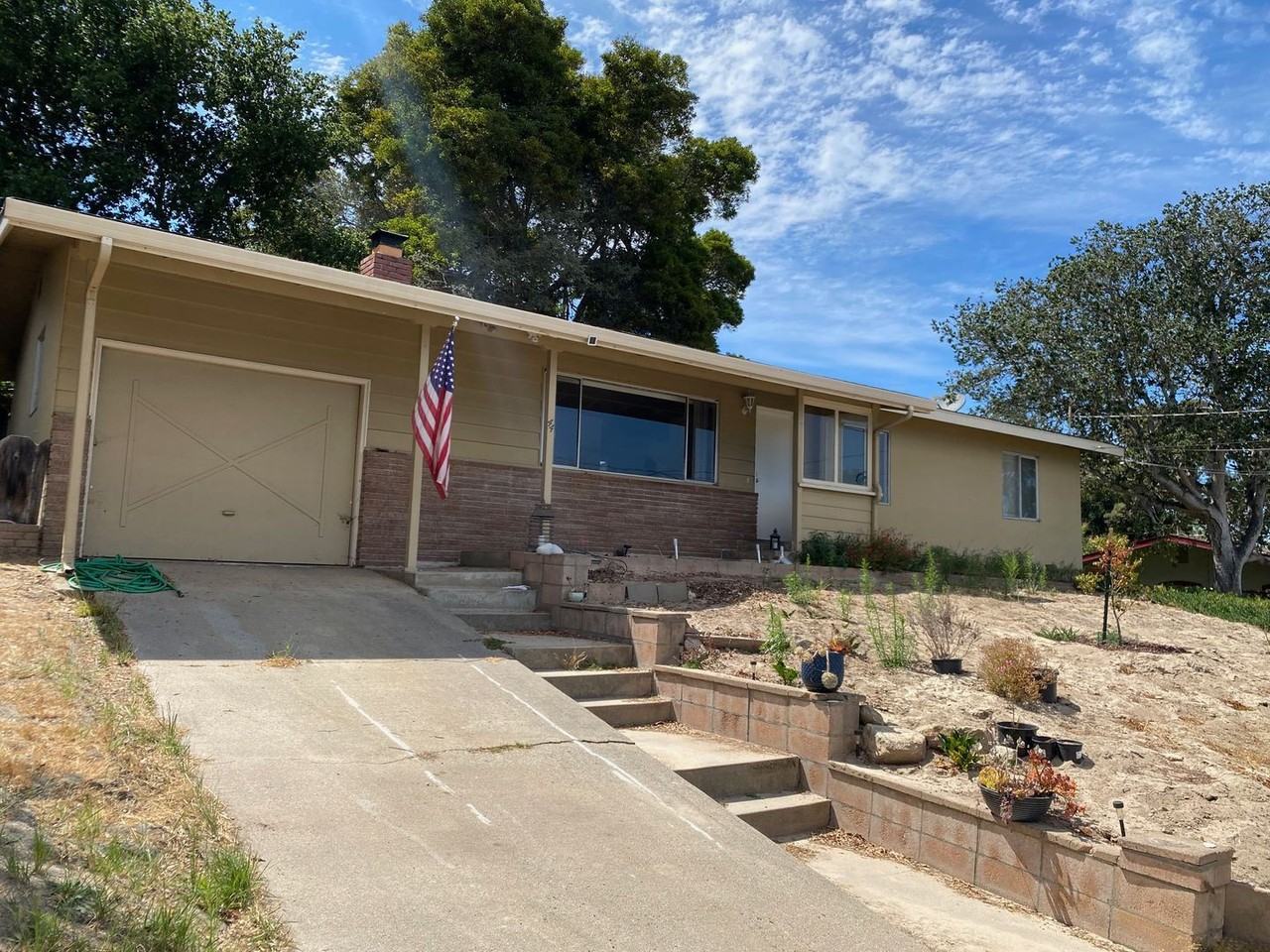 44 Ralston Dr - Photo 2 of 23