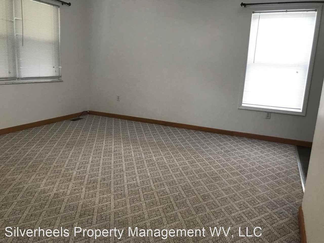 3028 Meadowview Dr - Photo 3 of 7