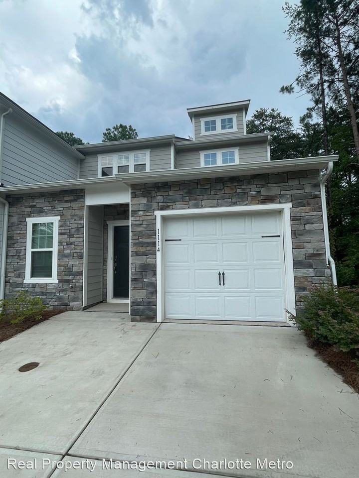 1114 Streamside Ln - Photo 2 of 34