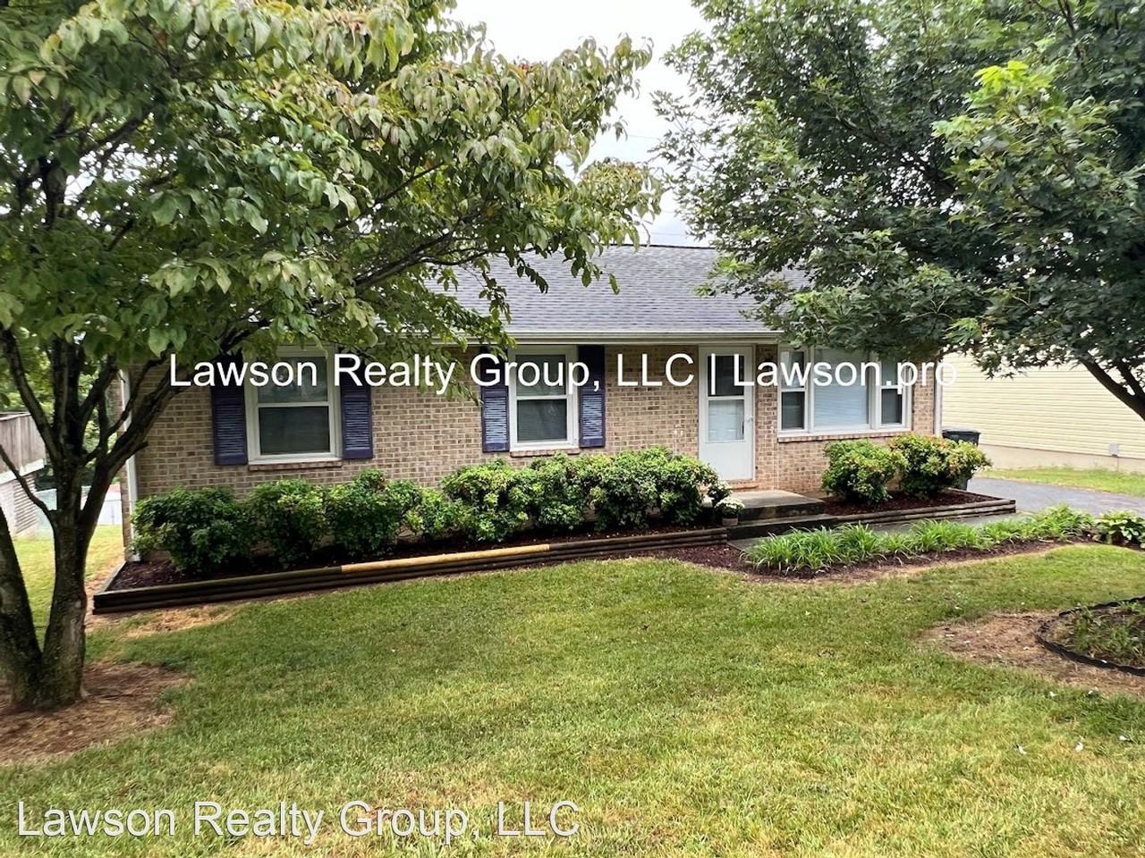 4764 Long Acre Dr Ne - Photo 3 of 35