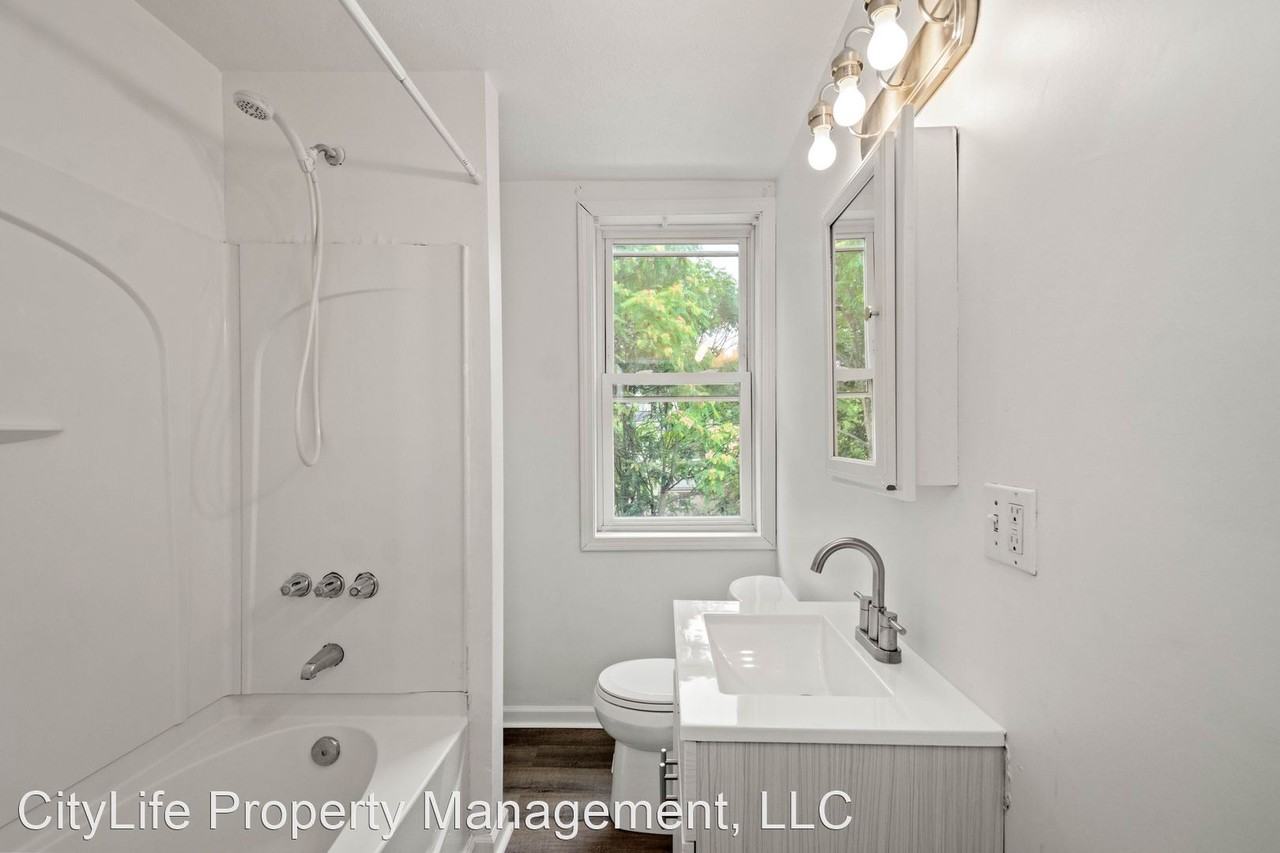 1107 Fairdale St - Photo 2 of 19