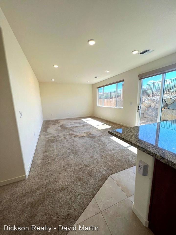 4802 Black Falcon Way - Photo 3 of 24