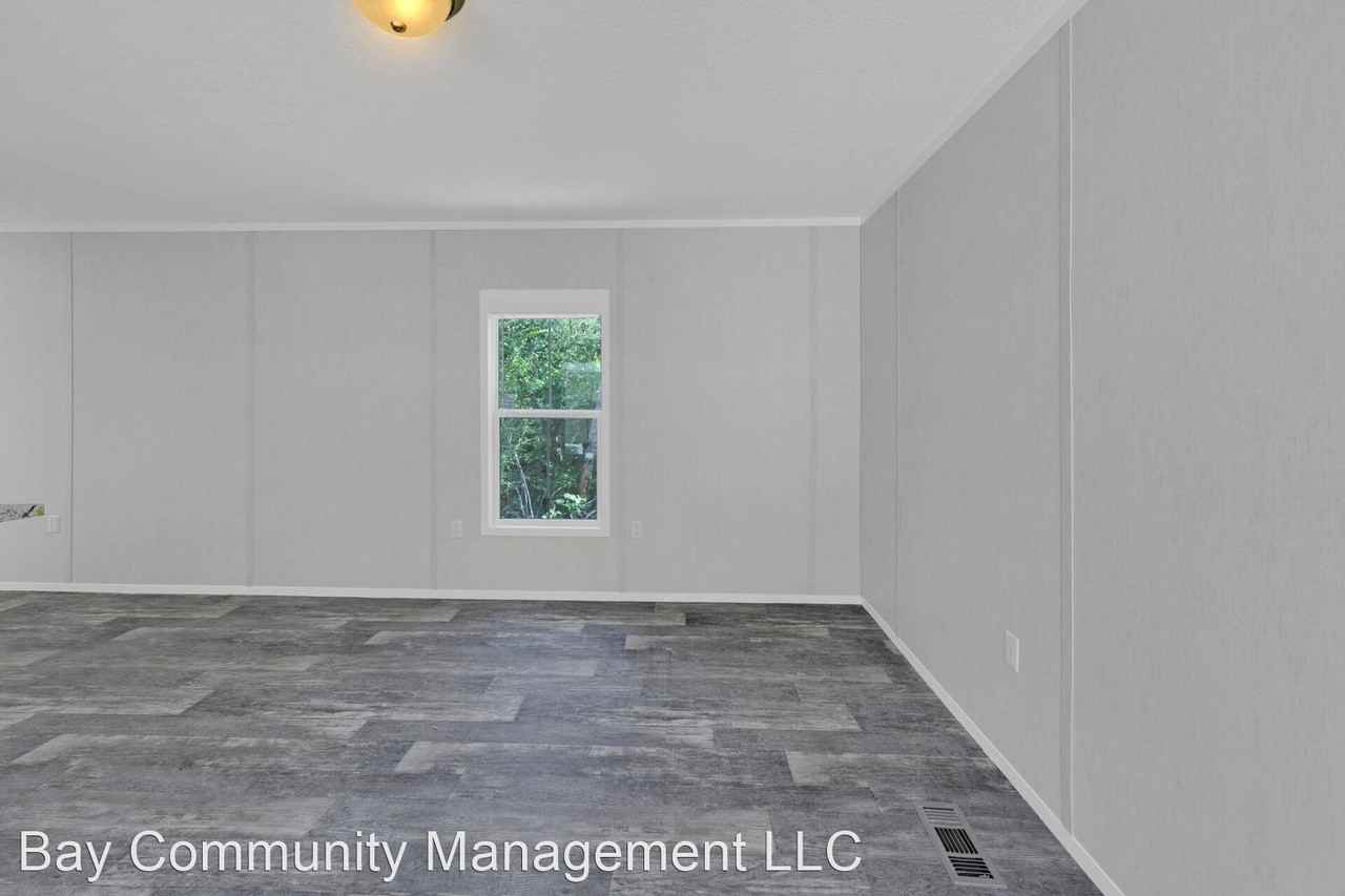 241 E Laurel Ln - Photo 3 of 19