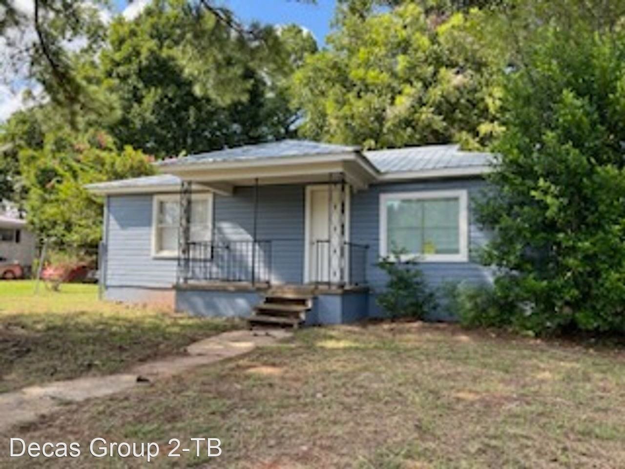 1904 10th St - Photo 2 of 12