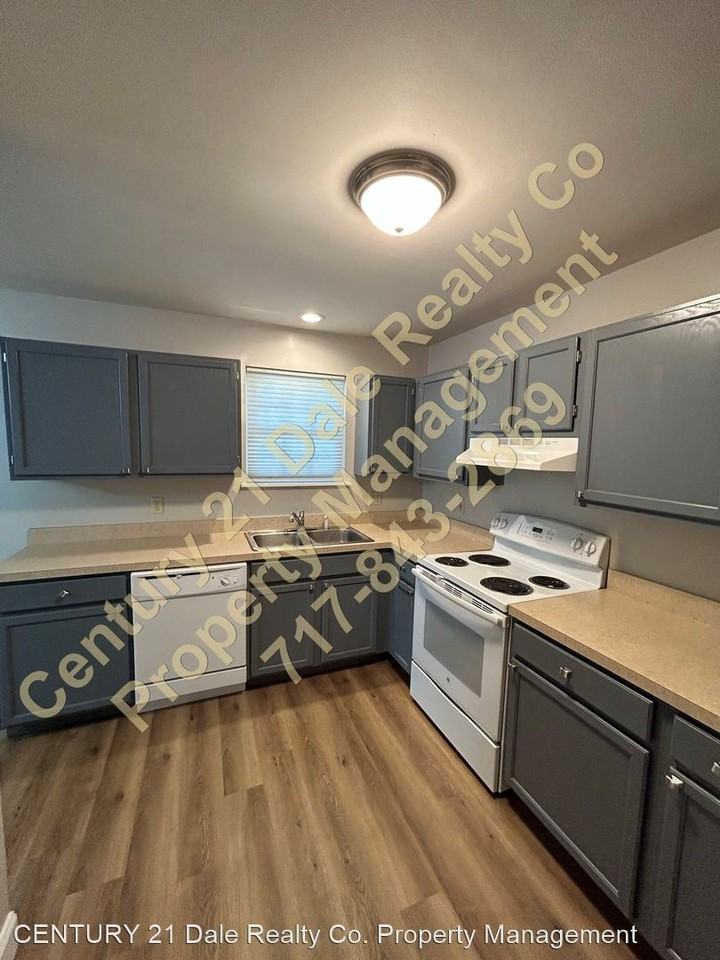 3113 Glen Hollow Dr - Photo 3 of 24