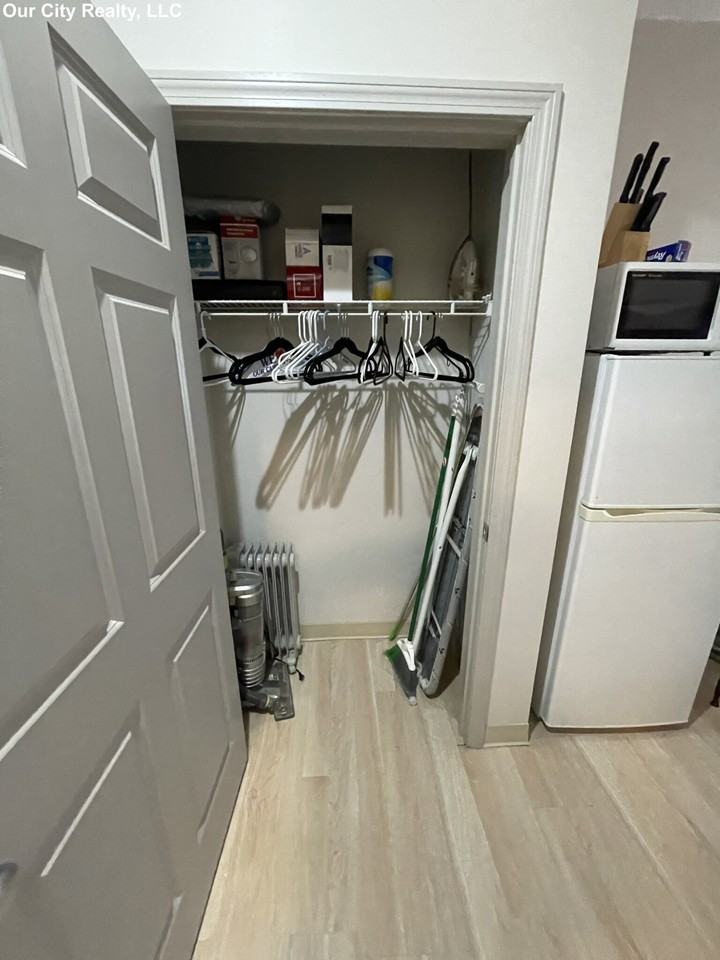 Harvard St #7 - Photo 2 of 9