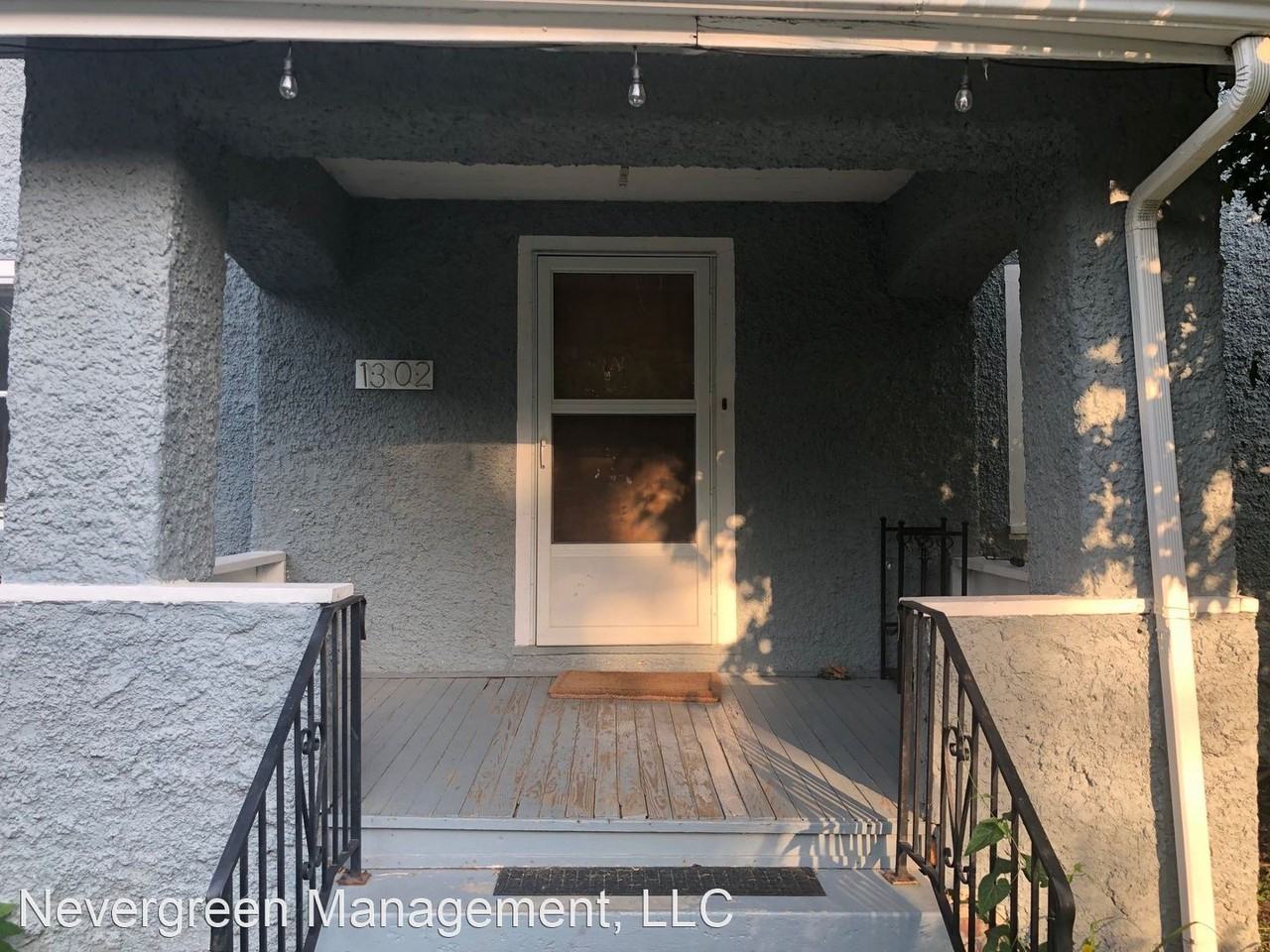 1302 S 33rd St - Photo 2 of 18
