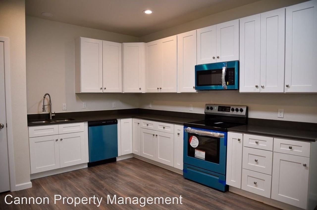 1602 N Mcdonald Ave - Photo 3 of 9