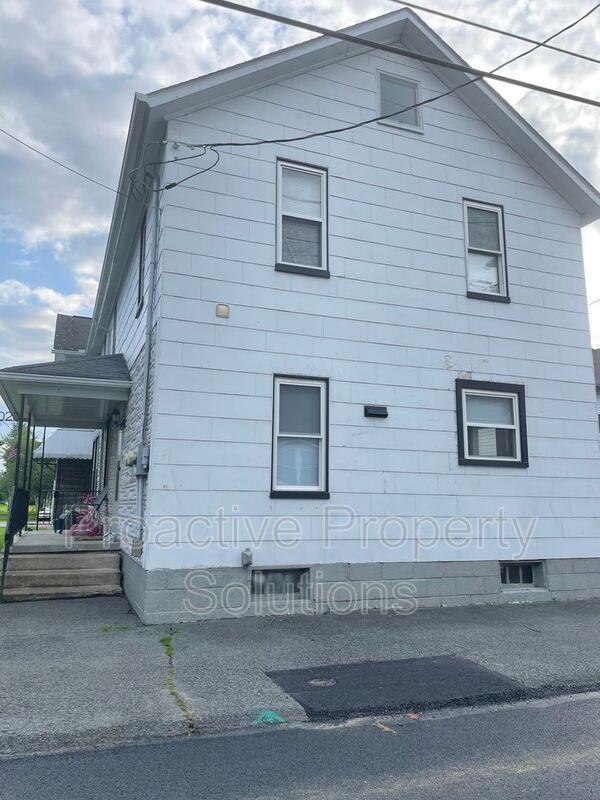 1023 Myers Ave #REAR - Photo 2 of 21