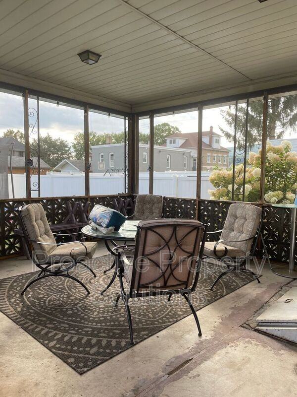 1023 Myers Ave #REAR - Photo 3 of 21