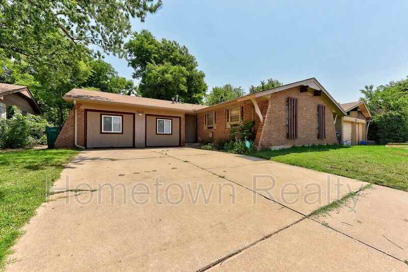 5216 Creekwood Ter