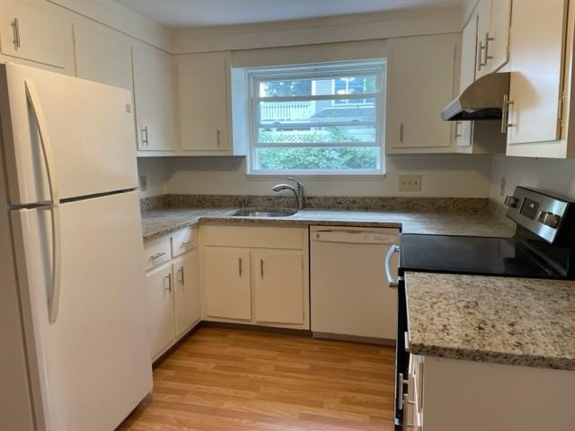 25 Guild Rd - Photo 2 of 10