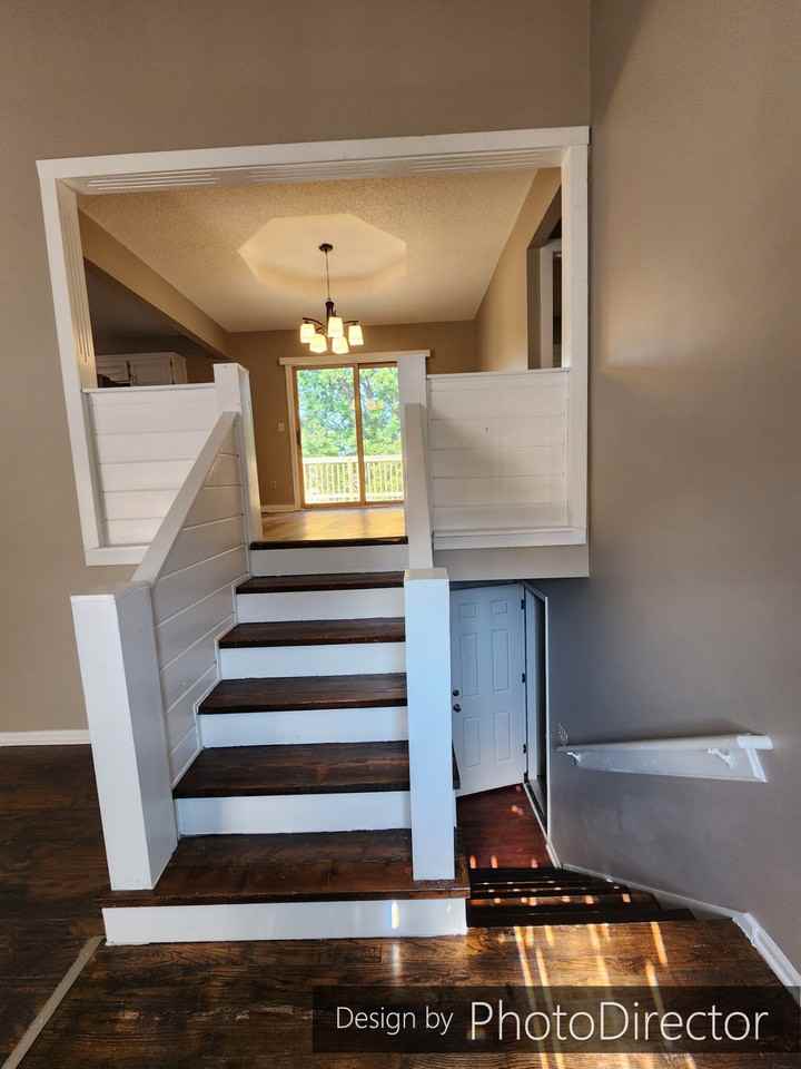 2408 Ne Mill Crk - Photo 2 of 31