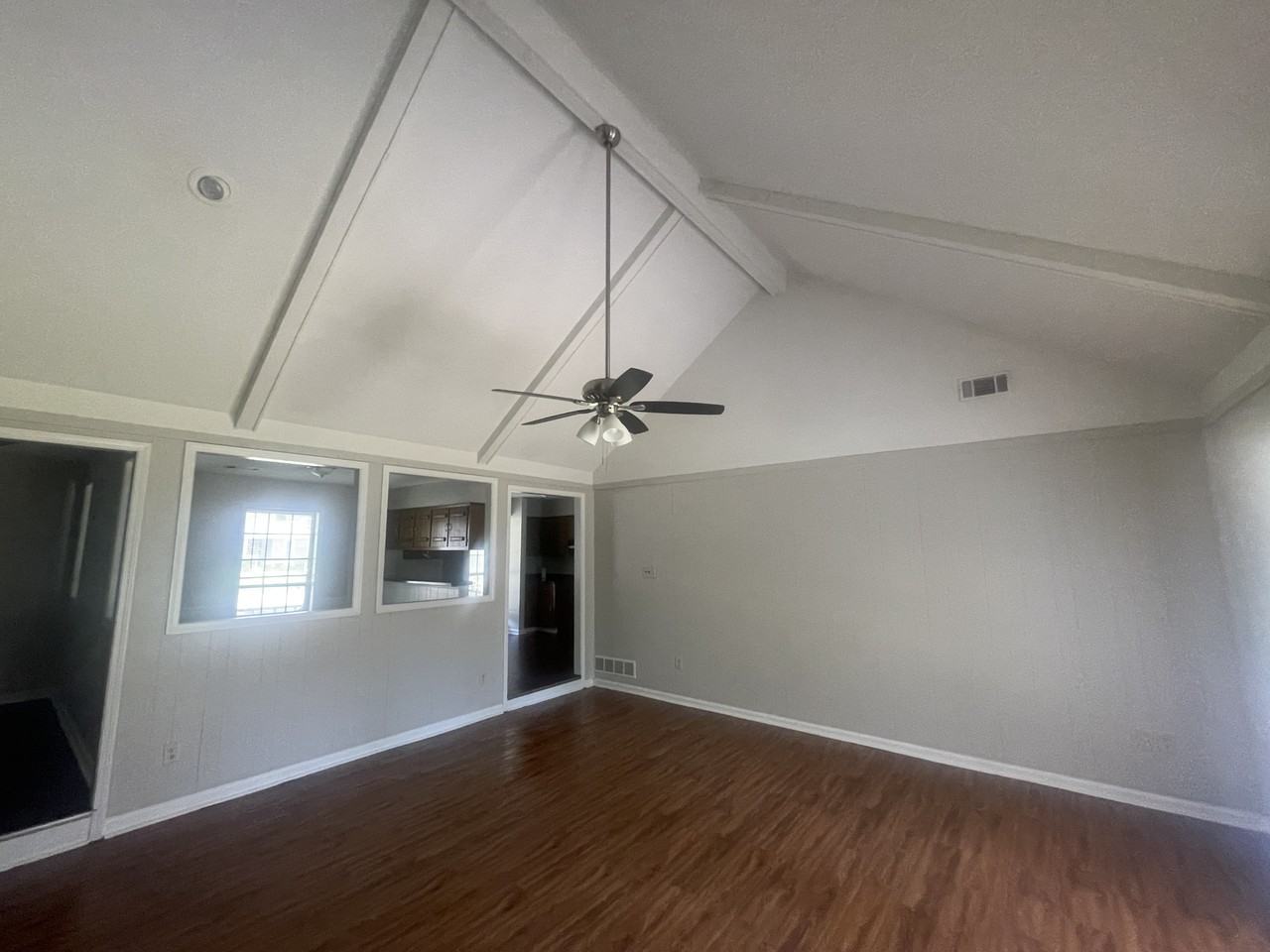 2835 Lynchburg St - Photo 3 of 23