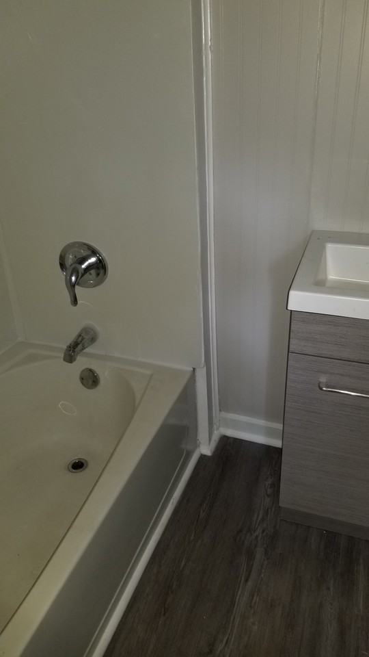 3001 Delaware Ave - Photo 7 of 12