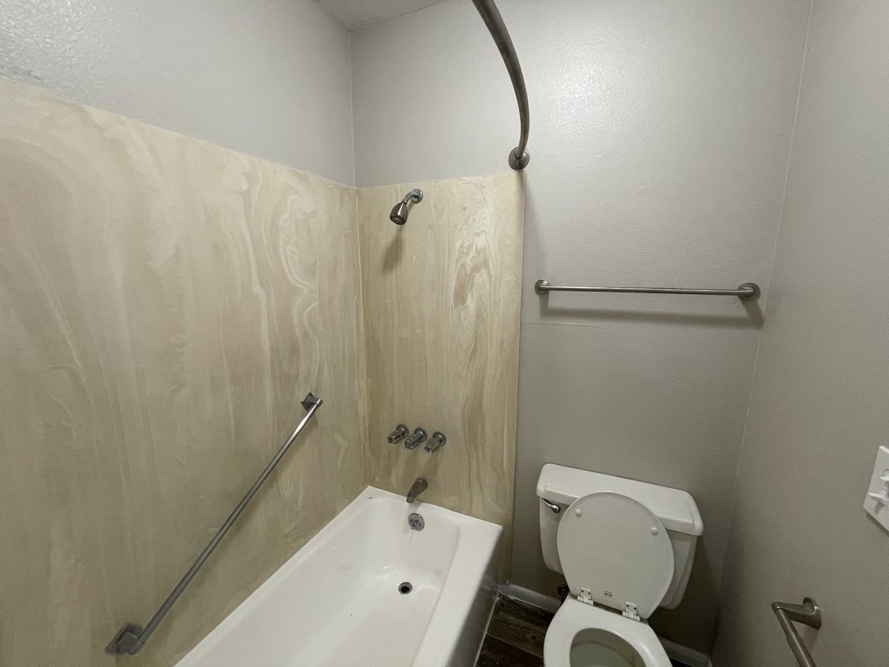 312 Bridge St - Photo 2 of 5