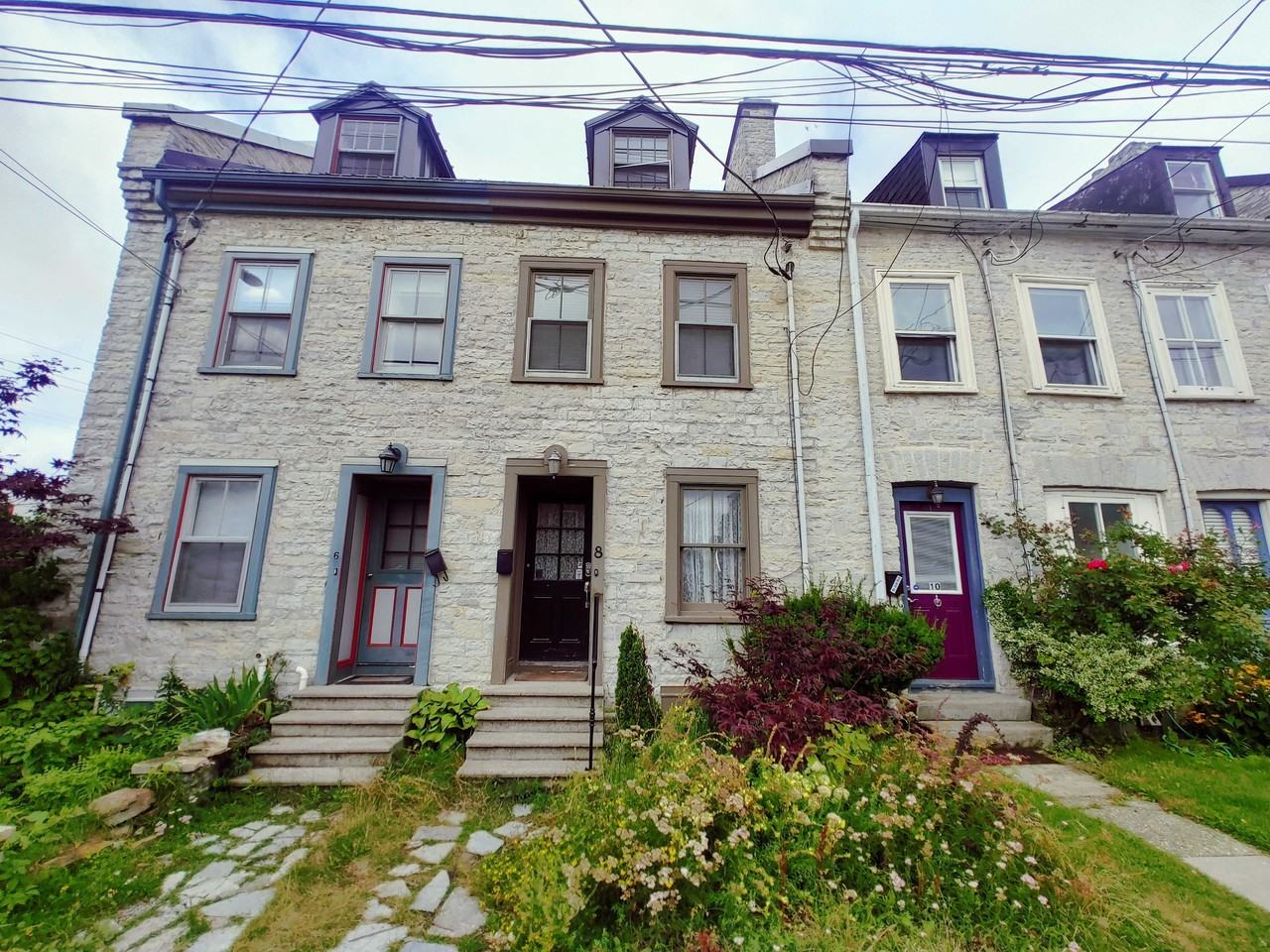 8 Rideau St, Kingston, ON K7K 2Z6, CAN 3 unit Rentals Zumper