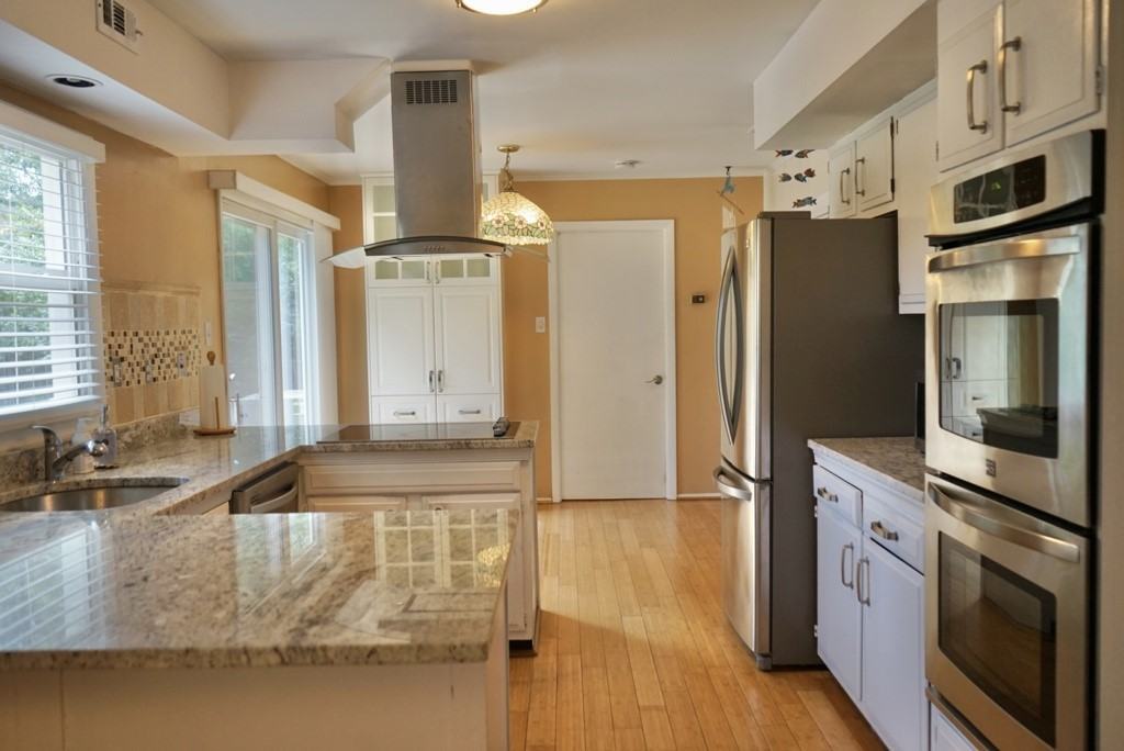 12203 Mount Pleasant Drive - Photo 3 of 11