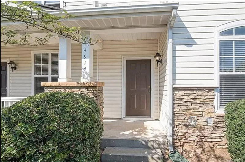 14914 Scothurst Ln - Photo 2 of 24