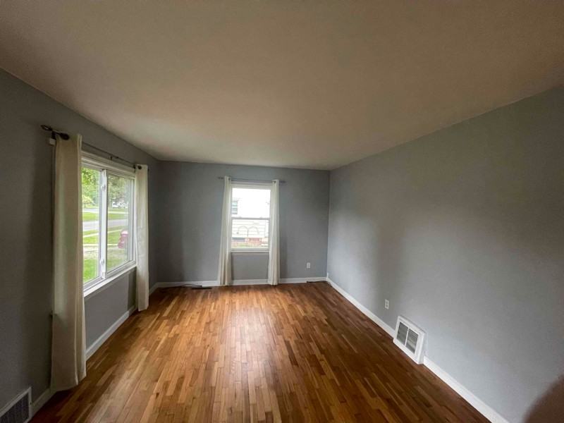 505 Herrick Park Dr - Photo 2 of 10