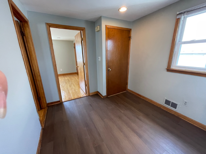 330 Sussex St #2 - Photo 4 of 8