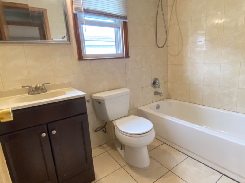 330 Sussex St #2 - Photo 7 of 8