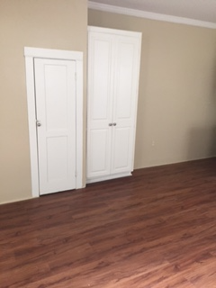 432 S Franklin St #8 - Photo 4 of 9